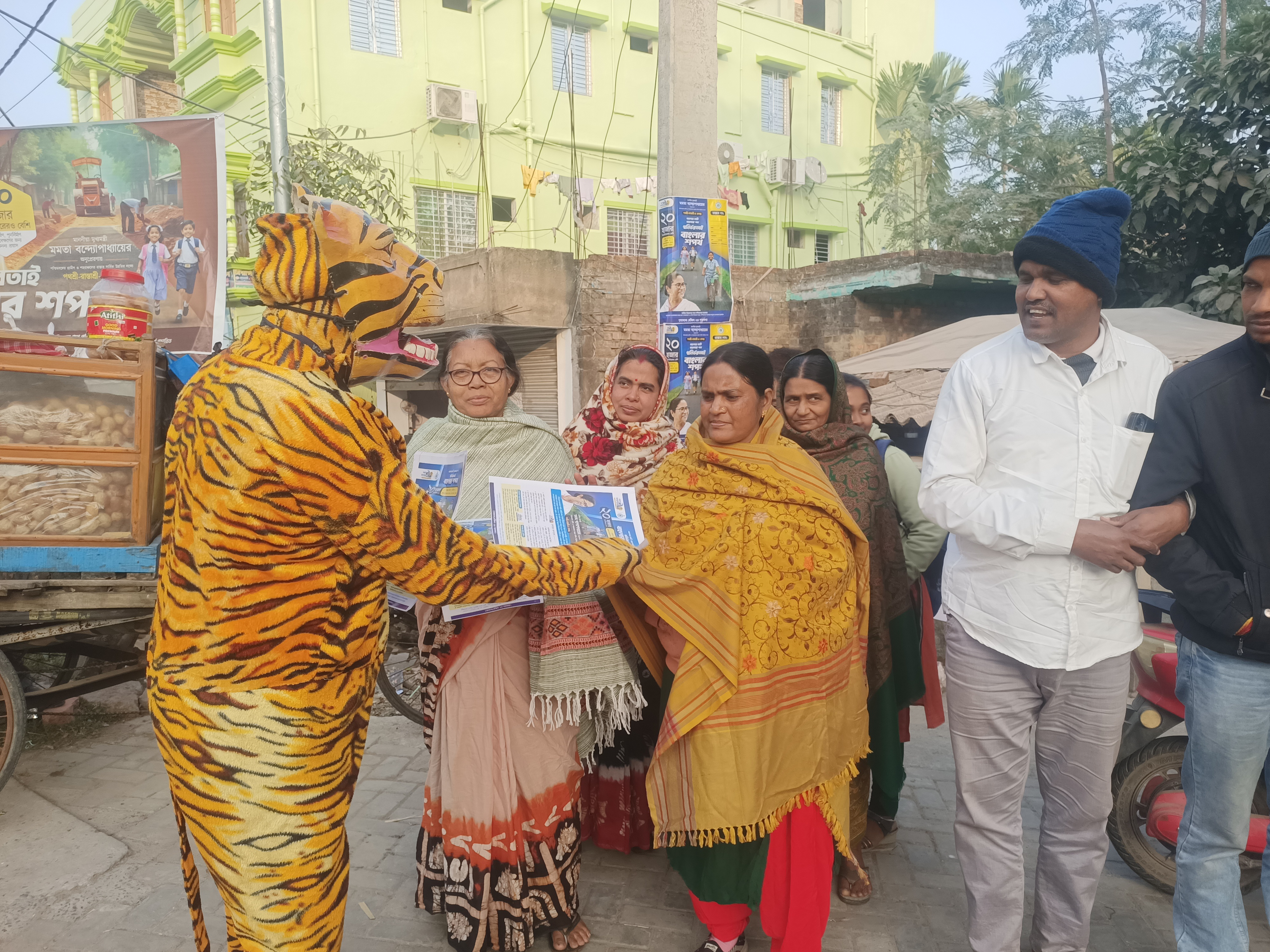 Pathashree Bonbibir Pala Used to Promote Pathashree Rastashree 4 Rural Roads in ...