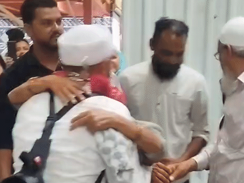 210 Gujaratis Evacuated from Middle-East Reunite in Ahmedabad & Surat