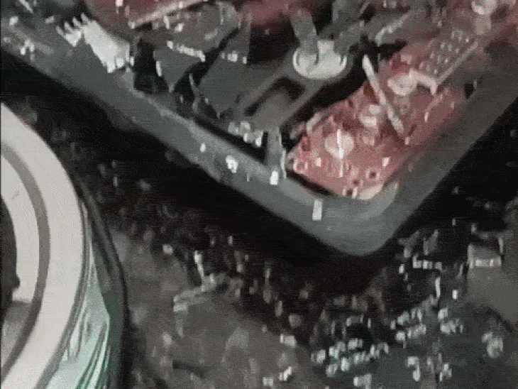 Narsinghpur Induction Stove Explodes | Mother, Child Escape Narrowly