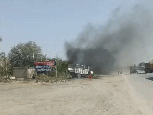Ajmer Chemical Truck Fire Averts Casualties | Drivers Quick Action