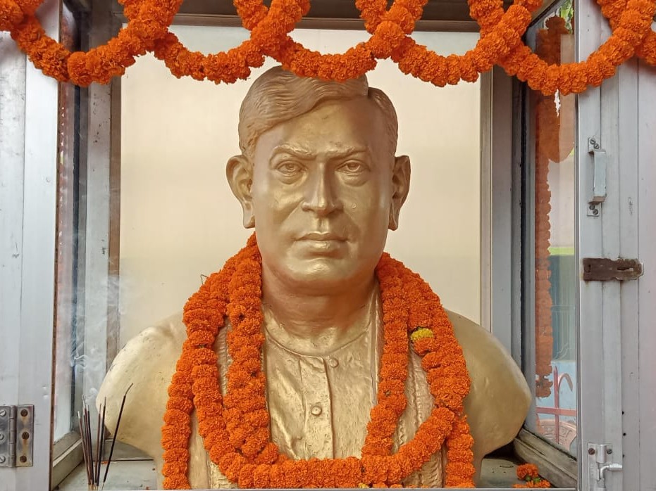 Lucknow Rashmirathi Parv: Yogi Adityanath Inaugurates 75 Years of ...