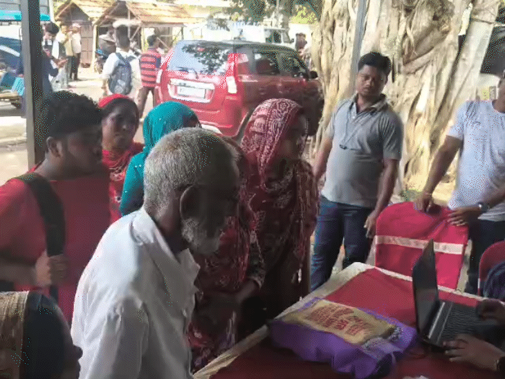 बीएसएफ ने भारत-बांग्लादेश सीमा के पास कड़ी निगरानी की।