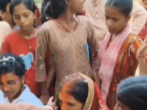 शादी के बाद राहुल के घर पर नयनाश्री का स्वागत किया गया. तस्वीर 31 मई की है। -भास्कर इंग्लिश