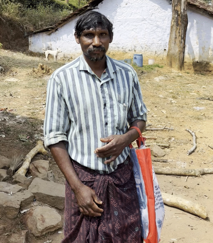 After coming in contact with the modern world, the Cholanaikkan have now also started wearing shirts and lungis.