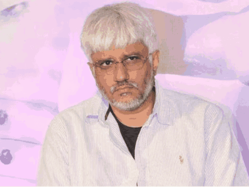 विक्रम भट्ट और उनकी पत्नी को राजस्थान पुलिस ने 7 दिसंबर 2025 को मुंबई से गिरफ्तार किया था। - भास्कर इंग्लिश
