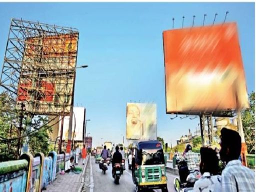 ईओडब्ल्यू ने विज्ञापन ठेकों से जुड़ा पूरा रिकार्ड मांगा है