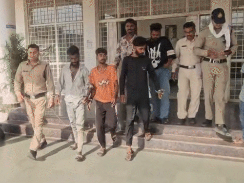 जबलपुर पुलिस ने 5 आरोपियों को गिरफ्तार किया है. - भास्कर इंग्लिश