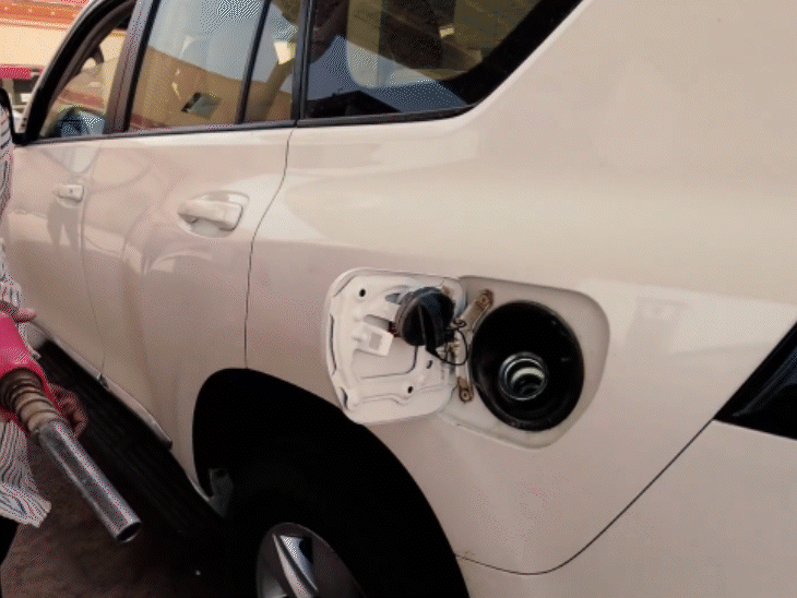 Delhi Car Mileage Drop: Engine Rust & Doubled Servicing Cost Due to ...