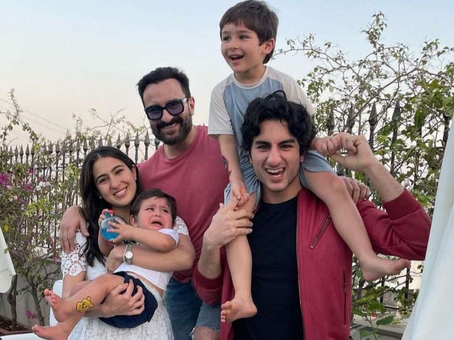 सैफ अली खान के चार बच्चे हैं- सारा अली खान, इब्राहिम अली खान, तैमूर और जेह। - भास्कर इंग्लिश