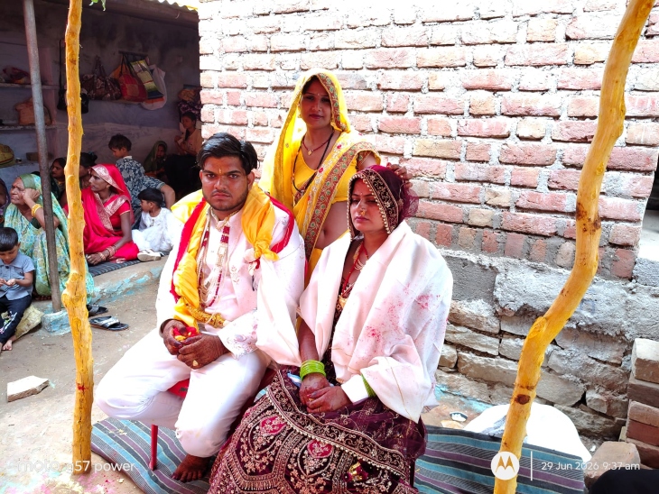 शादी के अगले दिन दुल्हन भाग गई, दूल्हे का आरोप है कि वह सारे गहने लेकर भाग गई। - भास्कर इंग्लिश