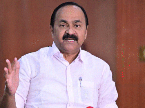 वीडी सतीसन ने पश्चिम बंगाल की मुख्यमंत्री से मामले में तत्काल हस्तक्षेप की अपील की. - भास्कर इंग्लिश