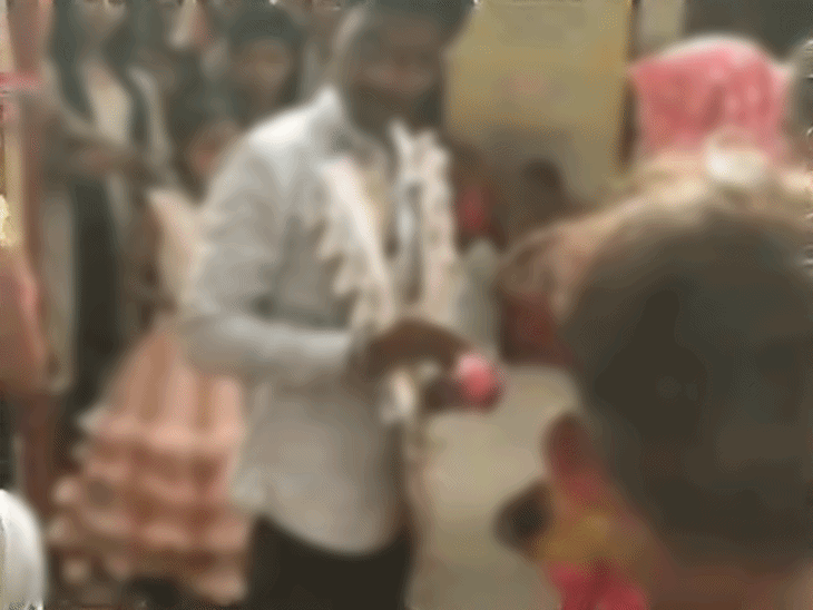 नाबालिग की शादी दोनों पक्षों के परिवारों ने मिलकर तय की थी। - भास्कर इंग्लिश