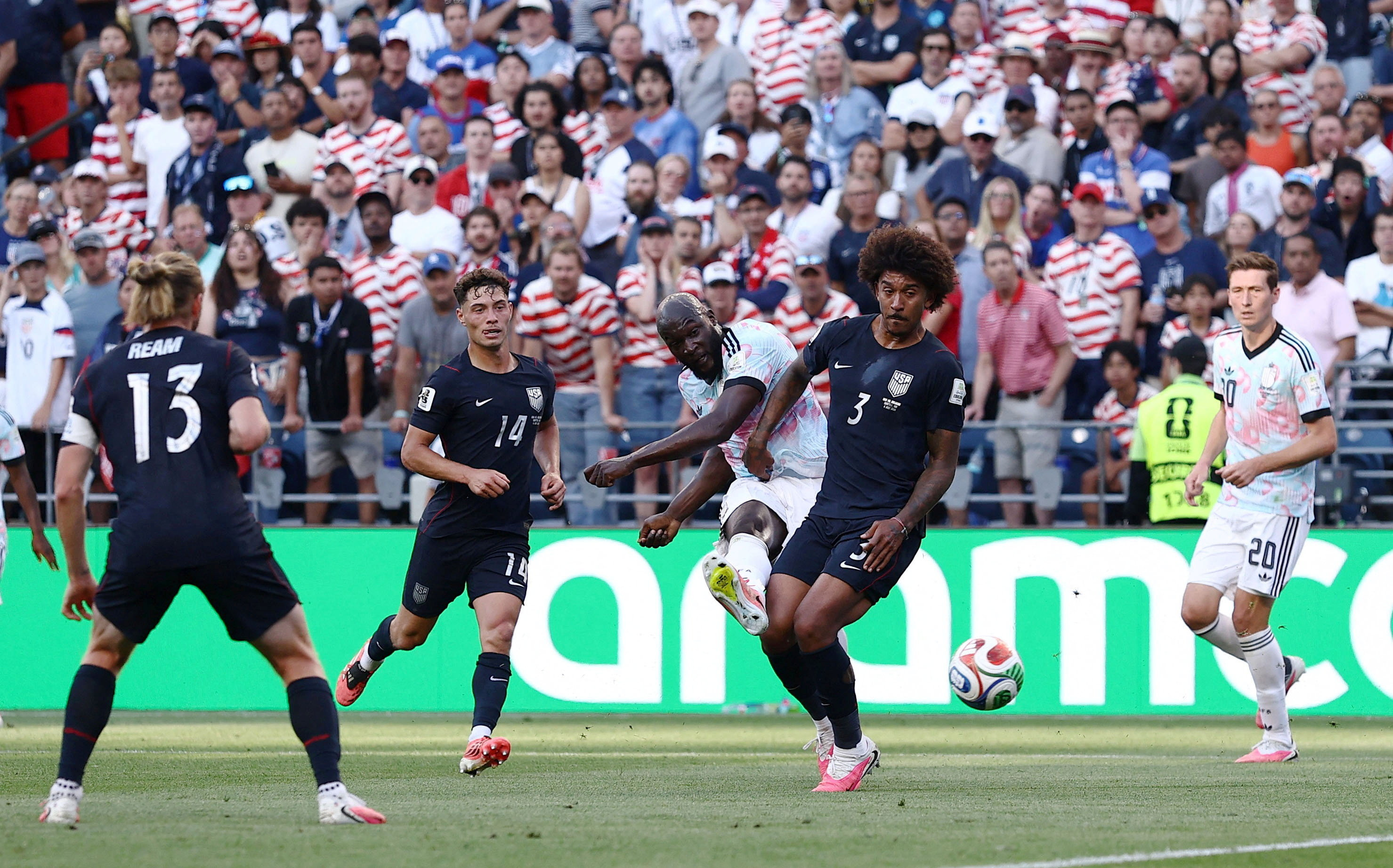 USA players could not score a goal late in the game (Credits: Reuters)