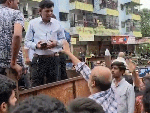 Surat Flood Victims Block Officials Tractor | Leaders Face Public Wrath