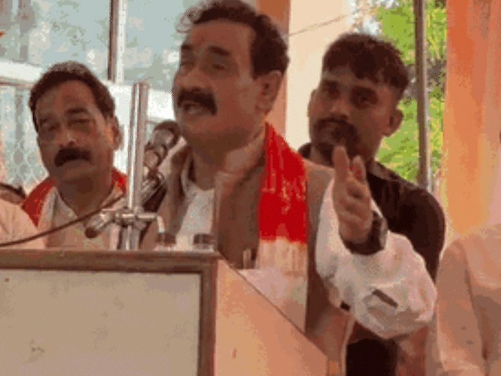 बीजेपी ने अभी तक दतिया में उम्मीदवार की घोषणा नहीं की है, लेकिन नरोत्तम मिश्रा प्रचार में जुटे हुए हैं. - भास्कर इंग्लिश