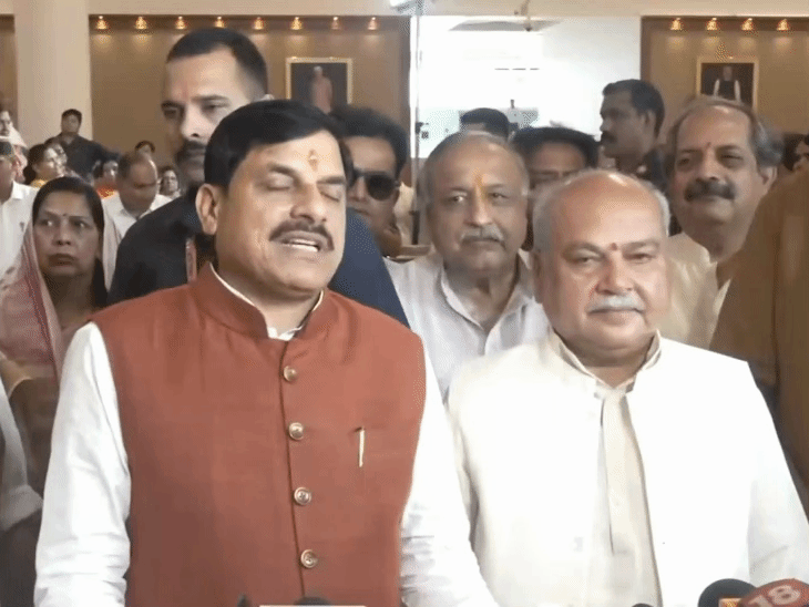 विधानसभा परिसर में मीडिया से बातचीत करते सीएम डॉ. मोहन यादव। - भास्कर इंग्लिश