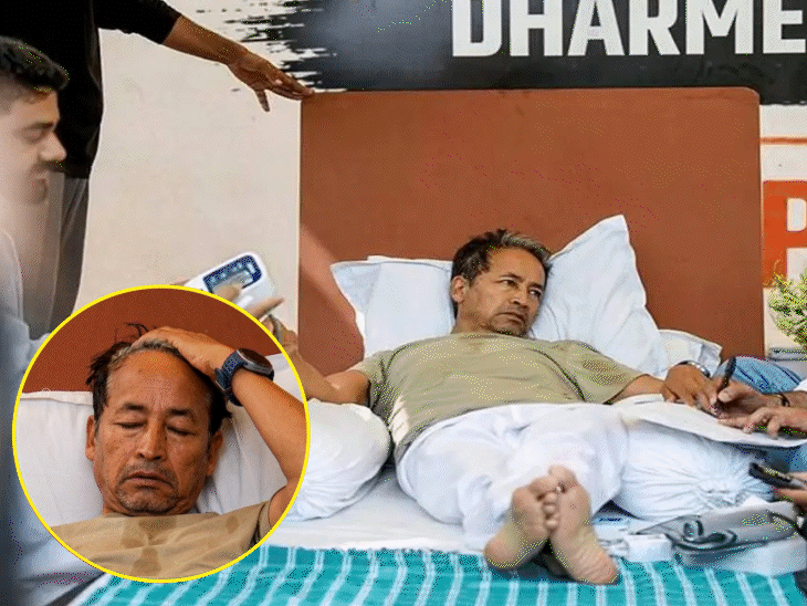 CJP founder Abhijeet Dipak sat on a fast on Saturday after Wangchuk was removed from Jantar Mantar. - Bhaskar English