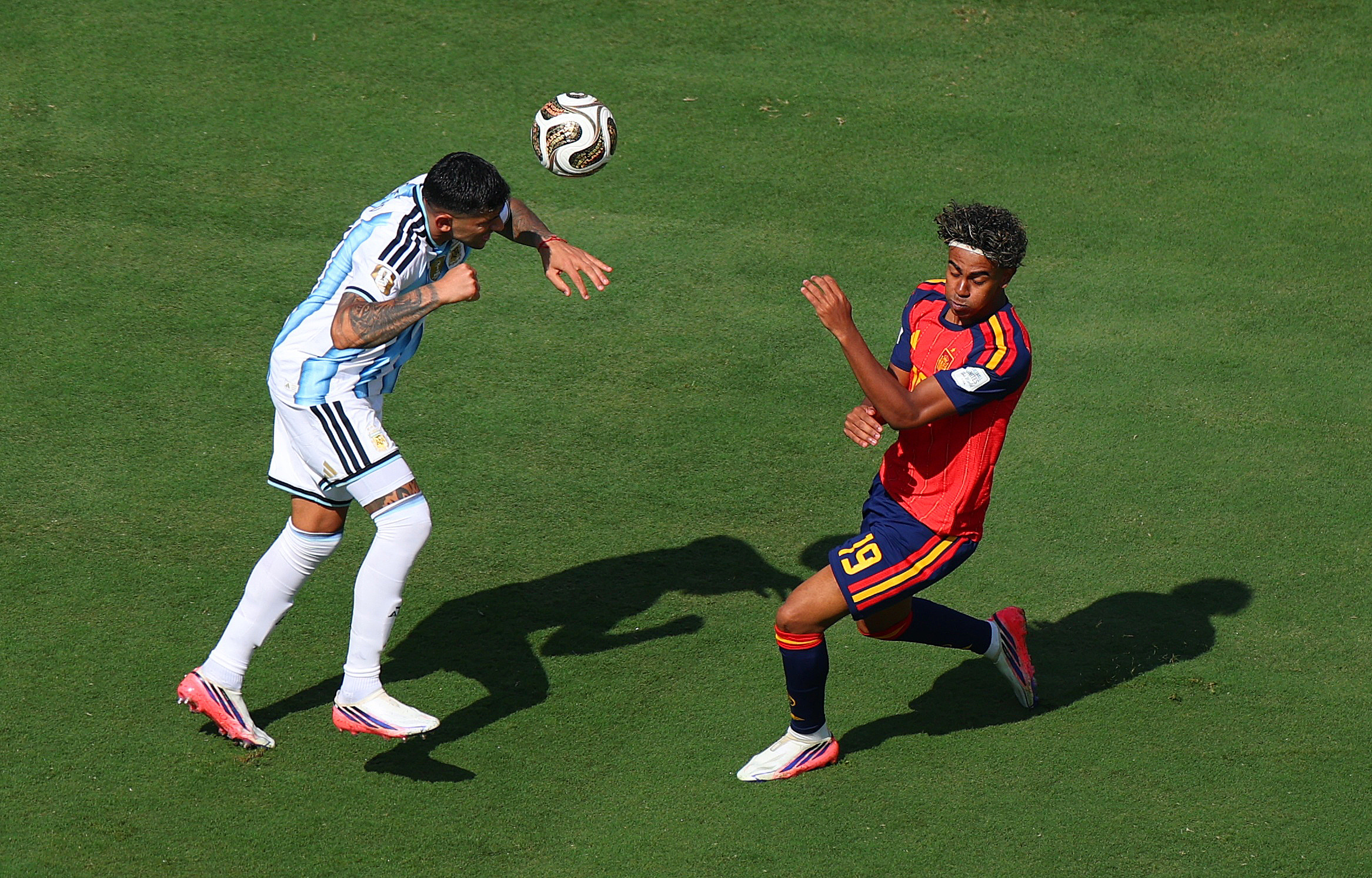 Cristian Romero in action against Lamine Yamal (Credits: Reuters)