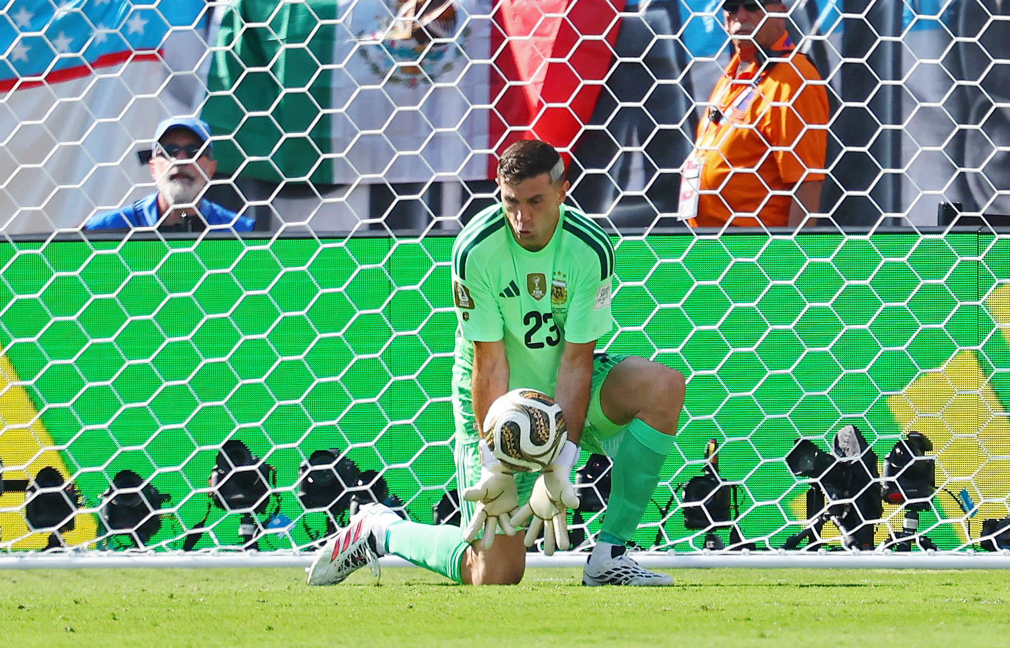 Emiliano Martinez (Credits: Reuters)