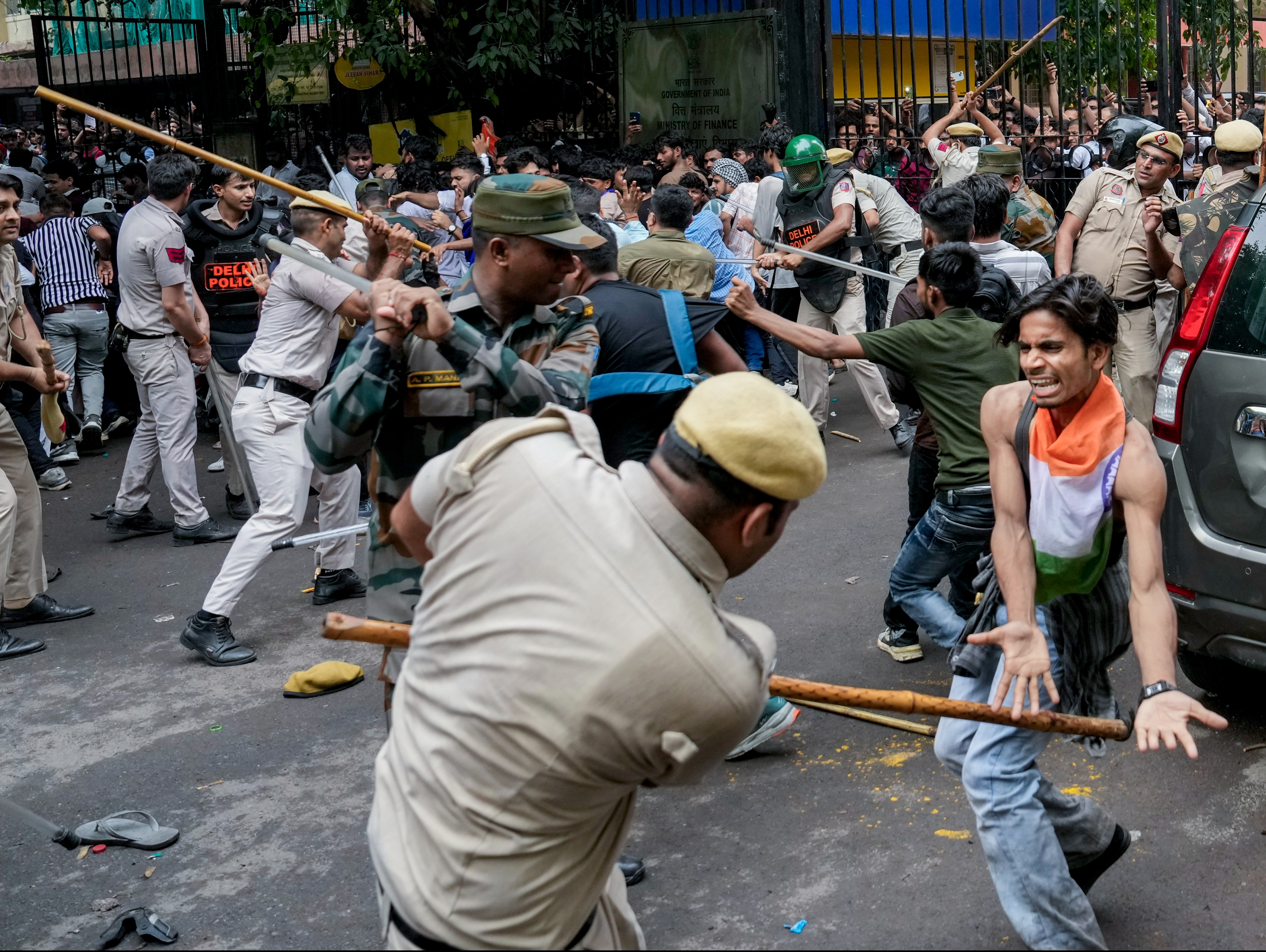 कॉकरोच जनता पार्टी ने 20 जुलाई को संसद मार्च का आह्वान किया था - फाइल फोटो - भास्कर इंग्लिश