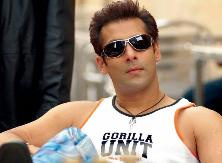 Salman battled with Trigeminal Neuralgia, also known as ‘suicide disease,’ which started around 2007 during the shooting of the film 'Partner.' In 2011, he underwent surgery, seeking relief from this debilitating condition.