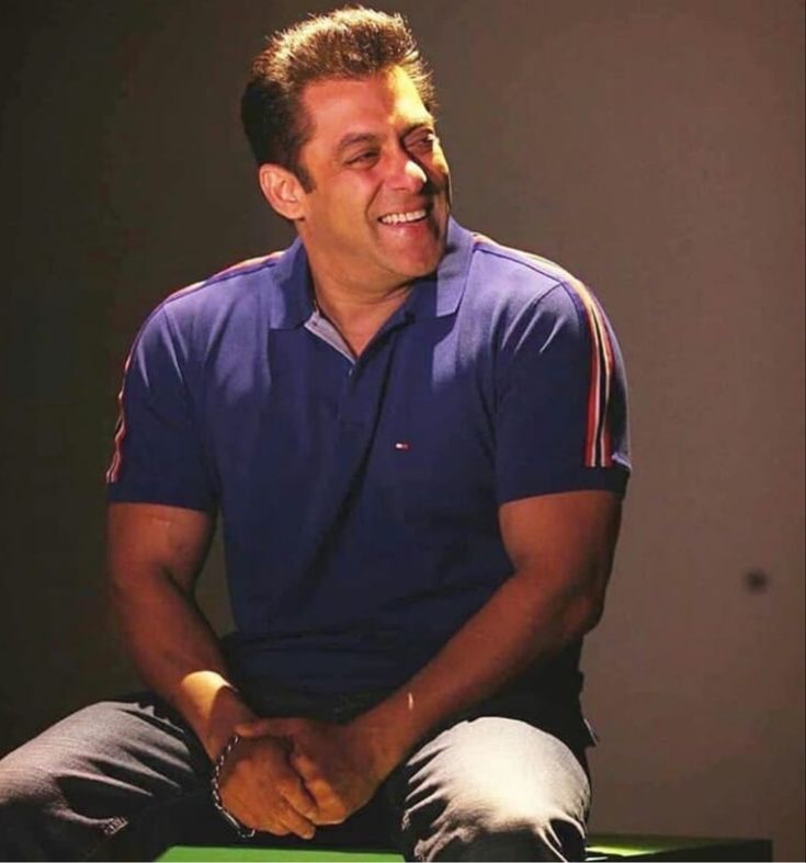 He is known for his distinctive dialogue delivery with pauses, Dabangg style, commanding screen presence, signature silver bracelet, and swagger.