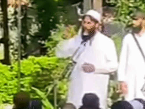 This video of Lashkar terrorist Rizwan Hanif's speech has surfaced. - Bhaskar English