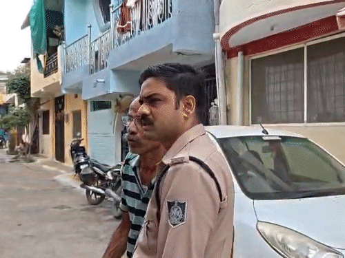 When the police arrived, the accused was found sitting inside the house. - Bhaskar English