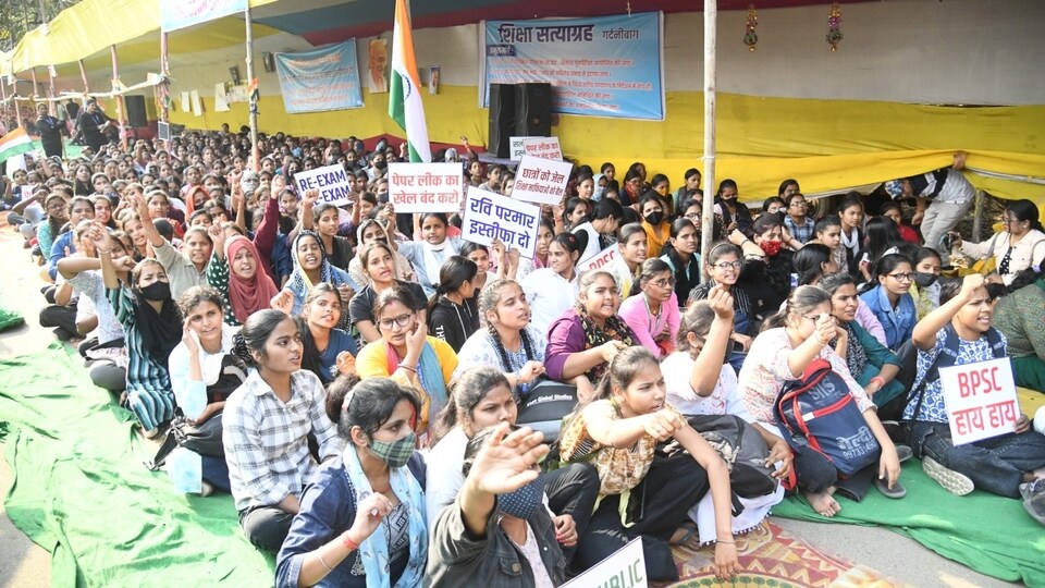 In Bihar, the 70th BPSC examination faced protests after irregularities were alleged at an examination centre. The Commission later conducted a re-examination for candidates of the affected centre.