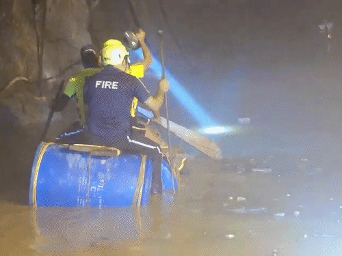A landslide occurred inside the under-construction tunnel in Pipalkoti, Chamoli on Thursday evening. - Bhaskar English