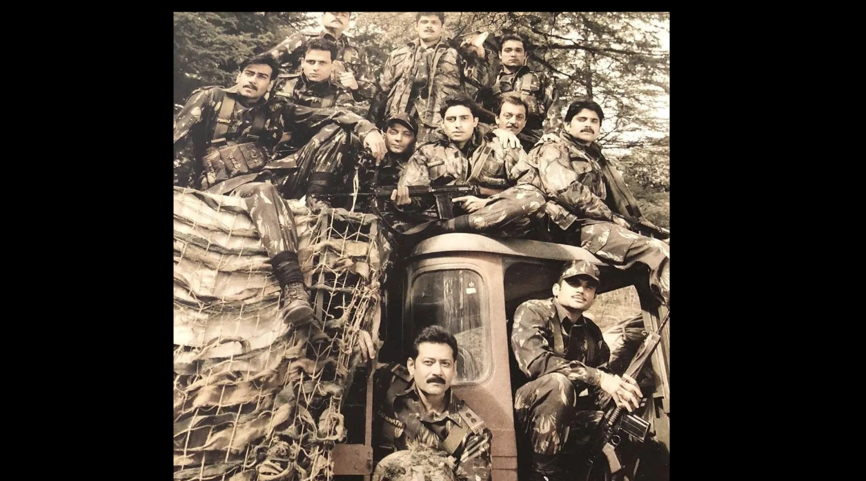 LOC: Kargil featured around 40 leading actors, making it one of the biggest ensemble casts in Bollywood at the time.