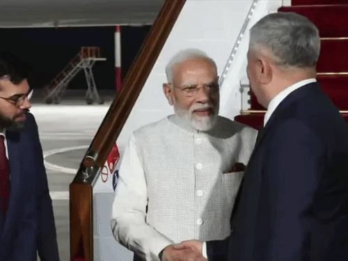 PM Modi arrived in Kyrgyzstan on Sunday night. - Bhaskar English