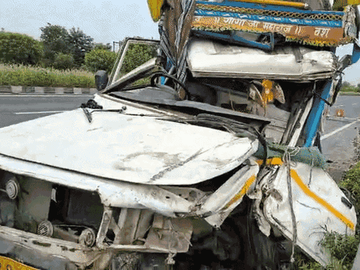 Pickup rammed into the back of the truck, severely damaging its front end