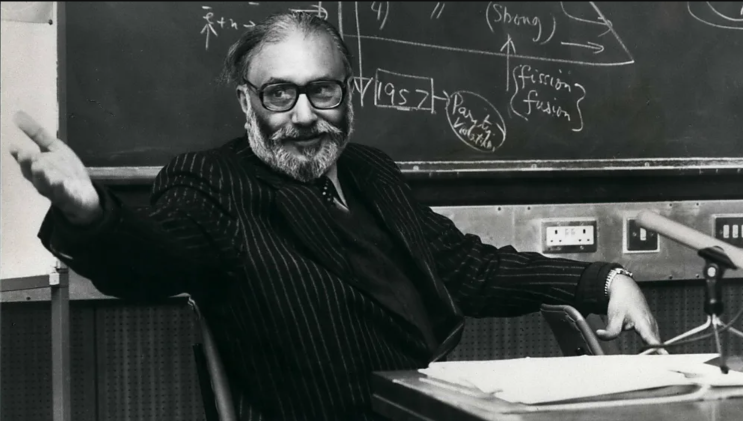 Image of Dr Abdus Salam in a classroom.