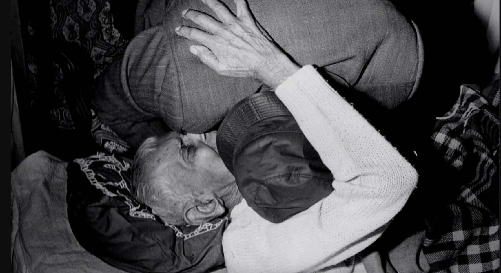Dr Abdus Salam meeting Professor Anilendra Ganguly in 1981.