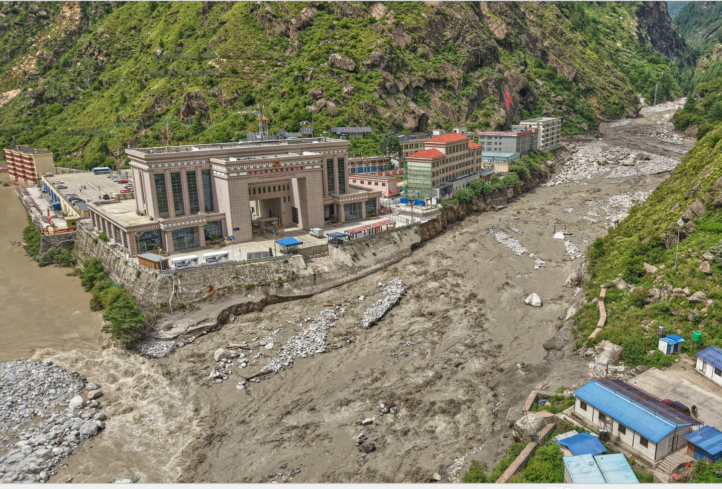 Tibet Gyirong Flash Flood Update | Foreign Ministry Visit & Rescue Mission