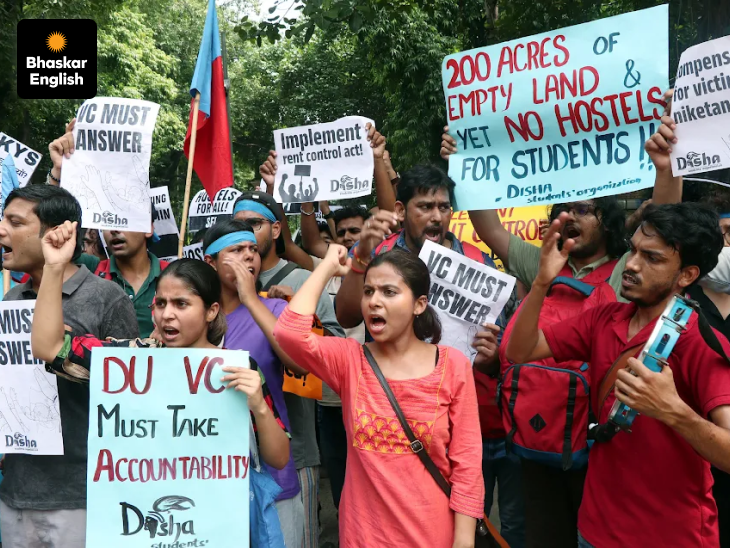 Protesters demand answers: Disha Students Organisation members stage a protest to condemn the PG building collapse incident at Satya Niketan that claimed 6 lives. (Photo: ANI)