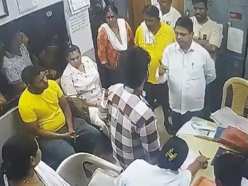 The picture is of Shastri Nagar Hospital of the Kalyan-Dombivli Municipal Corporation (KDMC). - Bhaskar English