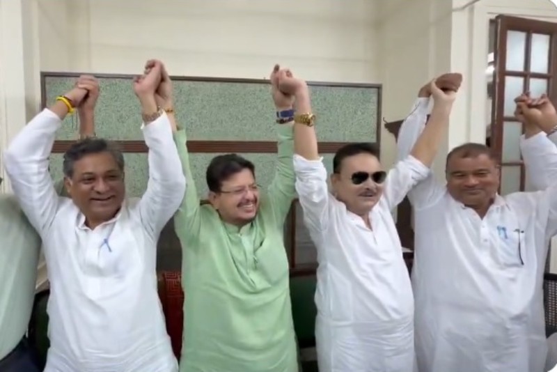 TMC MLA Madan Mitra resigns from all TMC posts and joins the rebel camp. (File photo)