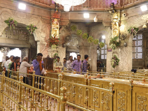 Ambaji Shree Yantra Puja | Gold Offering & Bhadarvi Poonam Traditions