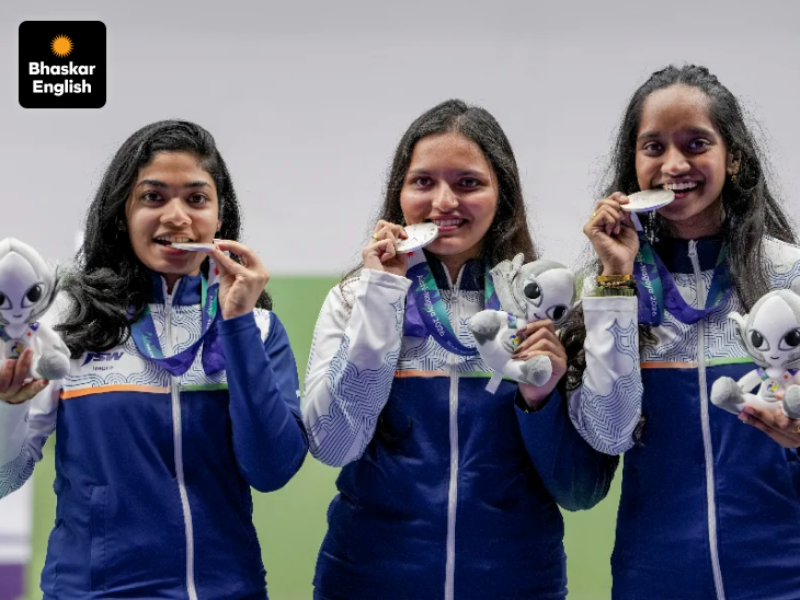 Vidarsa Vinod, Sonam Maskar and Elavenil Valarivan after winning silver medal in Women's 10m Air Rifle Team event at Asian Games 2026.