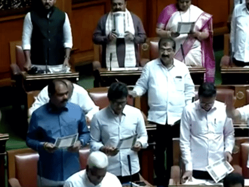 After recording two paragraphs, Assembly Speaker GS Patil had started the process of paying tributes to the deceased. However, the BJP legislators continued to sing the song