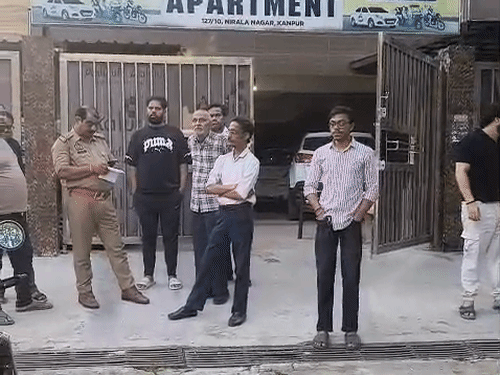  47-year-old surgeon shoots himself dead after argument with wife in UP's Kanpur