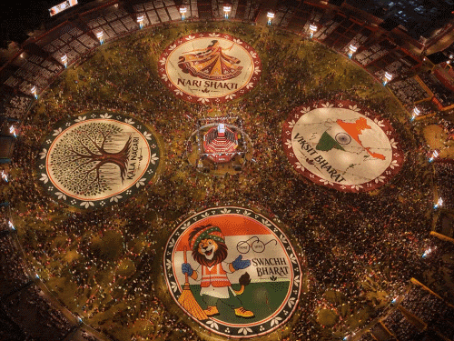 Modha Ratri Vadodara: Atul Dada Garba Performance Sets Guinness World Record