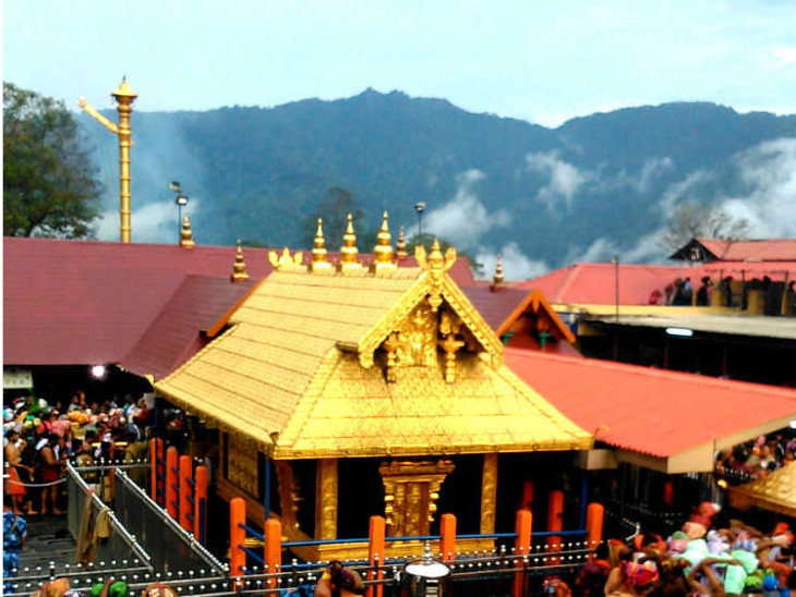 sabarimala temple case start before 28 years | 28 साल पहले अखबार में महिला  की तस्वीर देखकर कोर्ट पहुंचा था युवक, तभी से चला आ रहा है विवाद - Dainik  Bhaskar