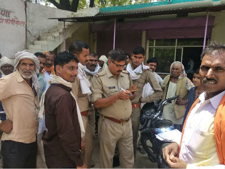 शादी समारोह में शामिल आए तीन बच्चों की यमुना नदी में डूबकर मौत; खुशियां मातम में बदलीं|झांसी,Jhansi - Dainik Bhaskar