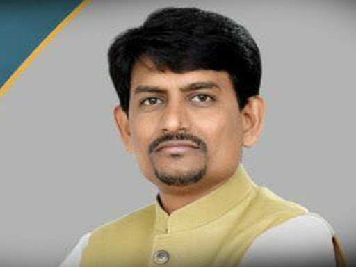 अल्पेश समेत दो कांग्रेस विधायकों ने राज्यसभा चुनाव में क्रॉस वोटिंग की, विधायकी भी छोड़ी|देश,National - Dainik Bhaskar