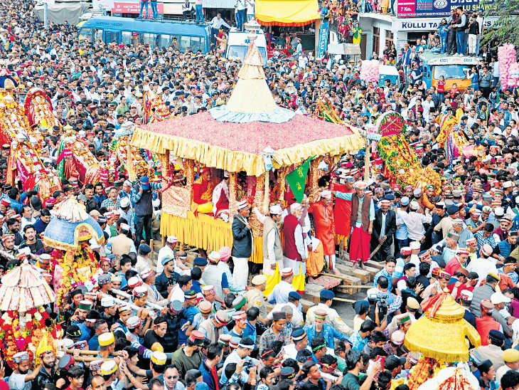 Rath Yatra of Lord Raghunath, begins, international Kullu Dussehra ...