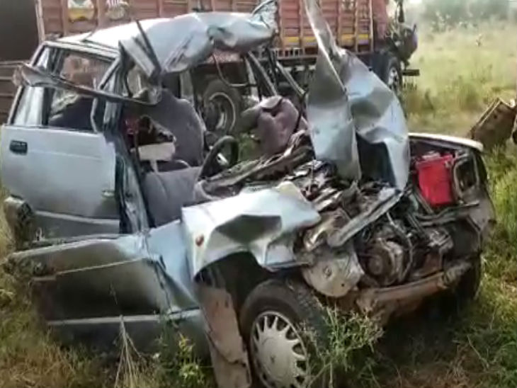 Car collided with truck, four people including two women died