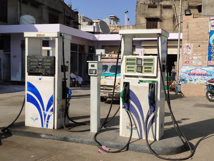 Petrol pumps in Rajasthan on strike बढ़े वैट के खिलाफ राजस्थान के